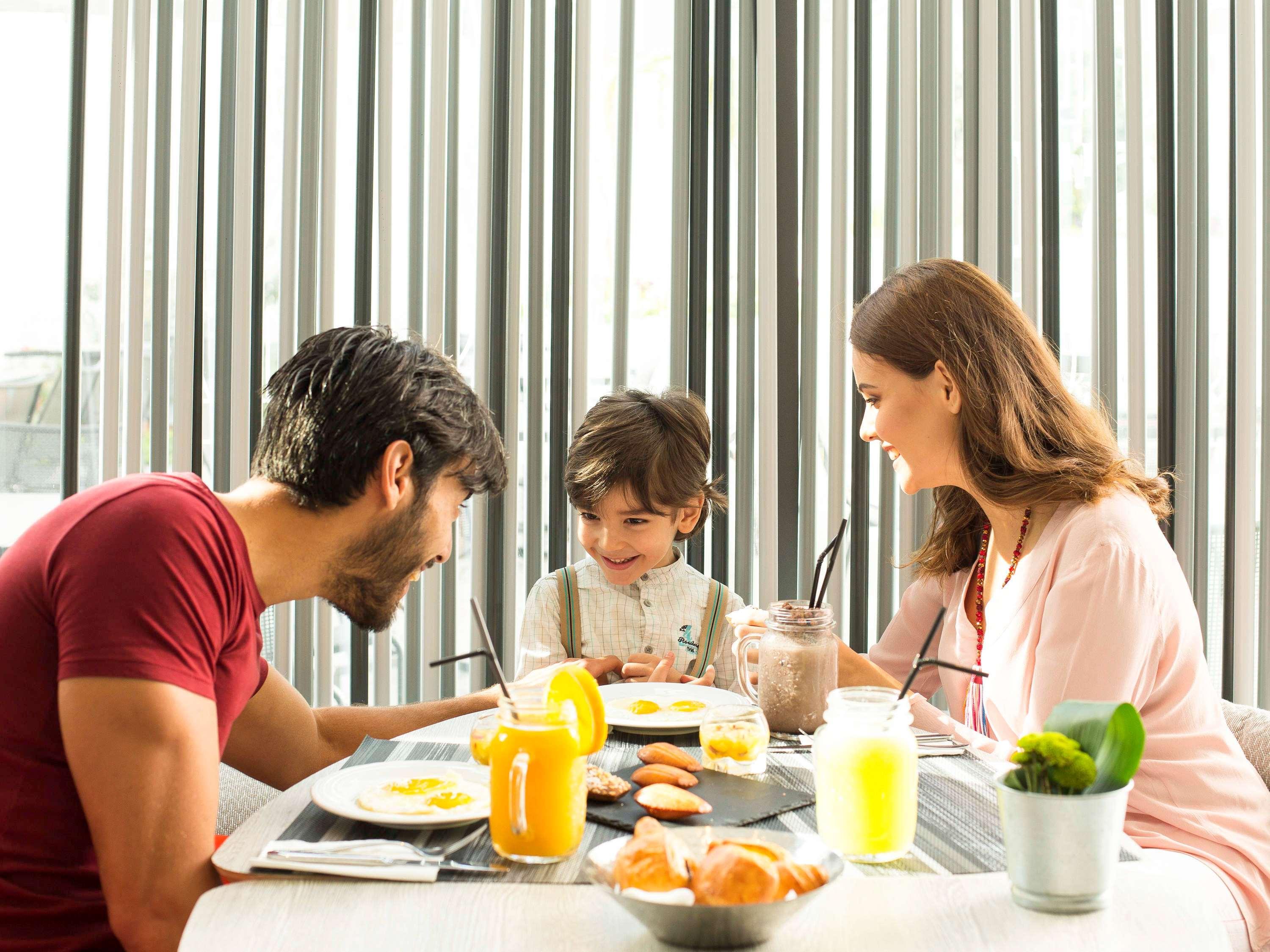 Ibis Casanearshore Casablanca Bagian luar foto